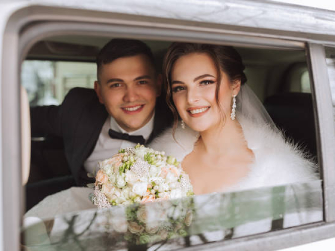 "Thuê Xe Cưới Hỏi Bảo Mai – Sang Trọng, Lịch Lãm, Đúng Giờ Cho Ngày Trọng Đại"