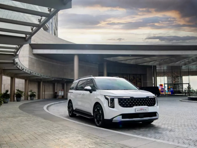 Cập Nhật Giá Thuê Xe Kia Carnival - Minh Bạch và Cạnh Tranh Nhất