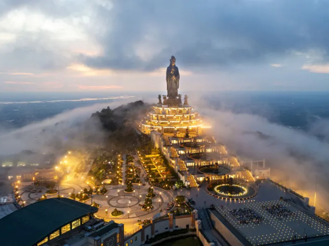 THUÊ XE ĐI NÚI BÀ ĐEN - TÂY NINH