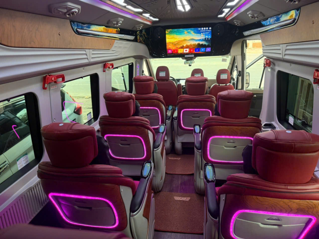 Thuê Xe Limousine 12 Chỗ